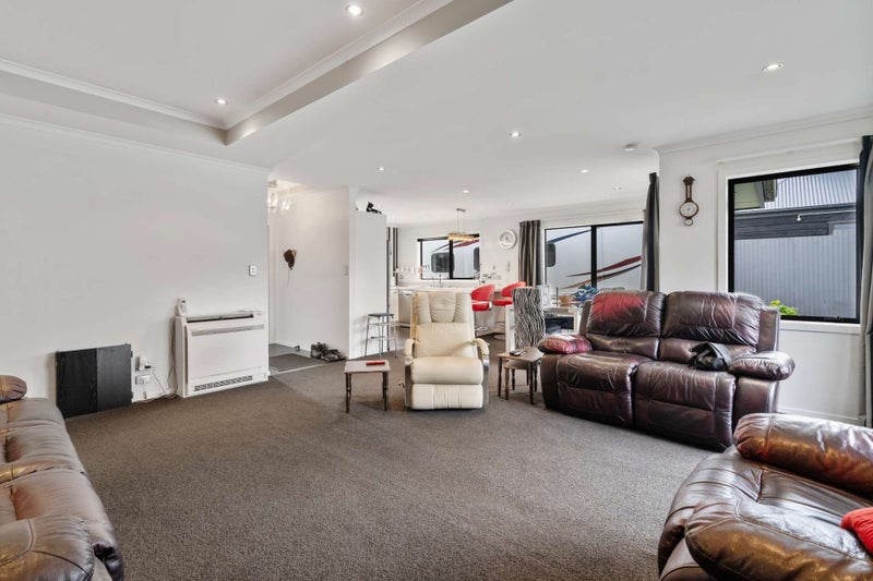 75 Lorn Street, Glengarry, Invercargill - Carousel 2