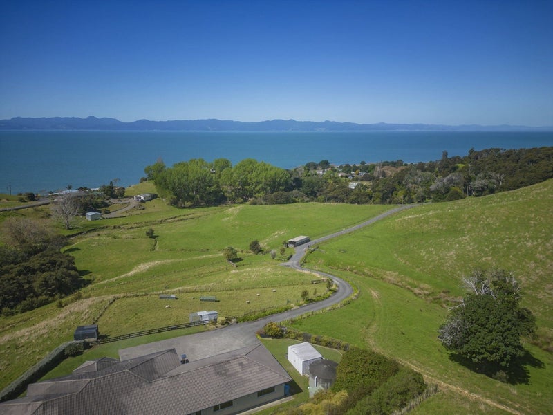 1801 East Coast Road, WHAKATIWAI, POKENO - Carousel 25