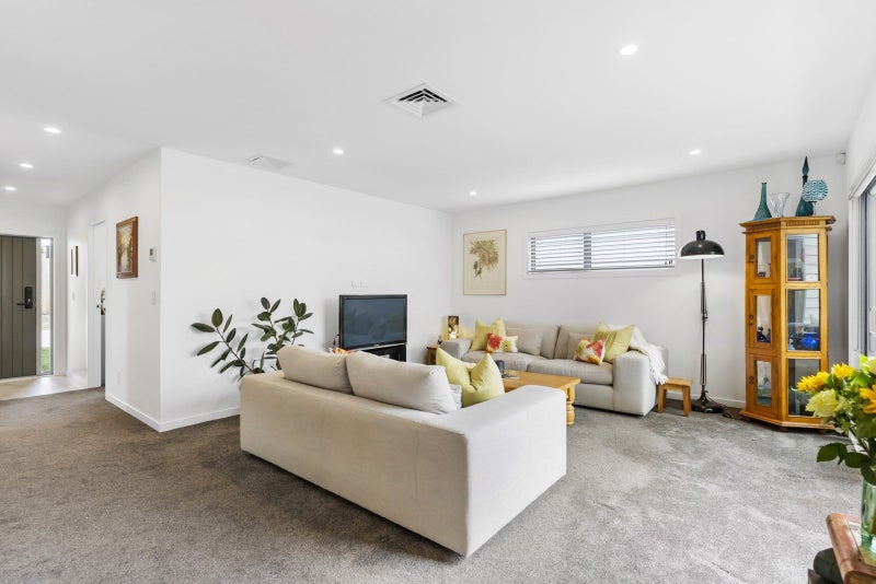 12A Fortyfoot Lane, Sunnyhills, Auckland - Carousel 2