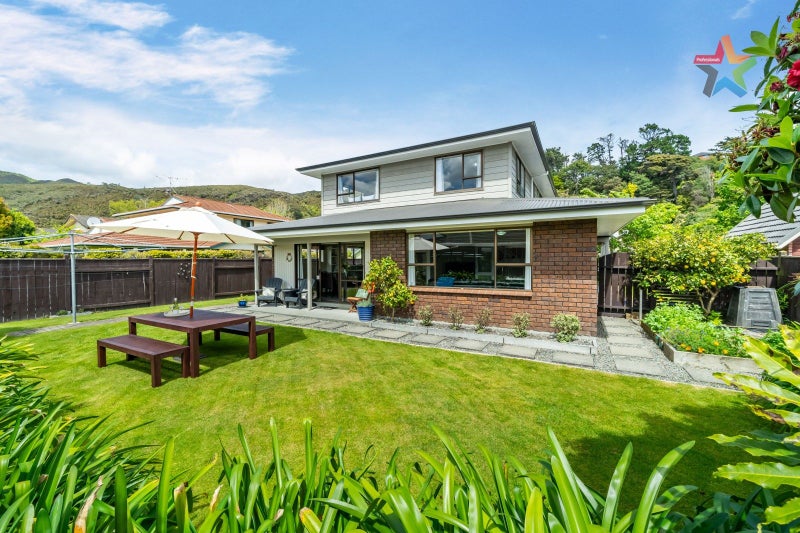 25 Waddington Drive, Naenae, Lower Hutt - Carousel 2