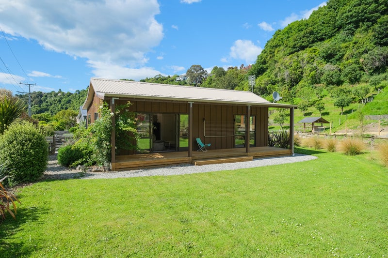 15 Rockside Road, Glenleith, Dunedin - Carousel 1