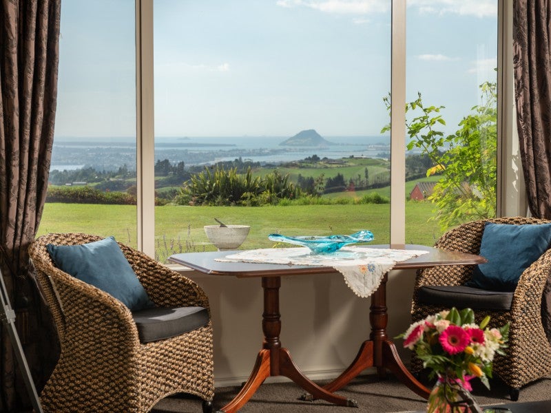 10 Adrine Lane, Ohauiti, Tauranga - Carousel 1