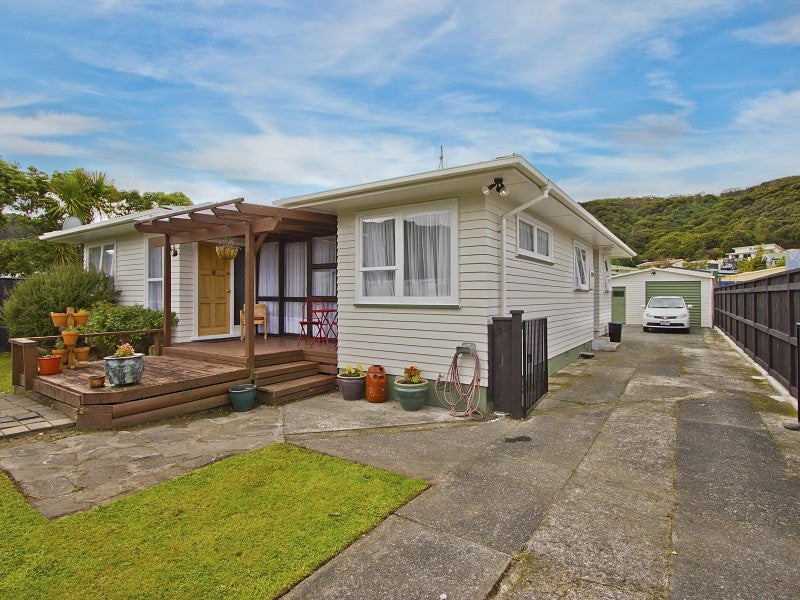 56 Meremere Street, Wainuiomata, Lower Hutt - Carousel 15