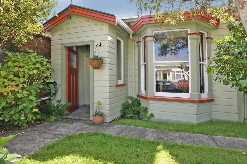 4 Cardall Street, Newtown, Wellington - Carousel 1
