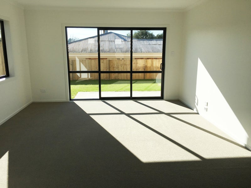 3/56 Storey Avenue, Forest Lake, Hamilton - Carousel 2