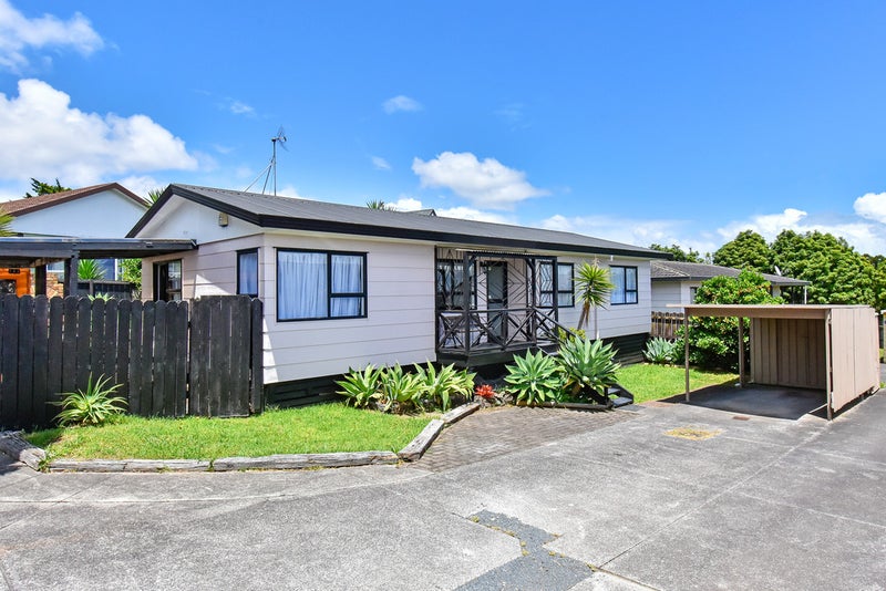 1/8 Kimdale Place, Totara Heights, Auckland - Carousel 1