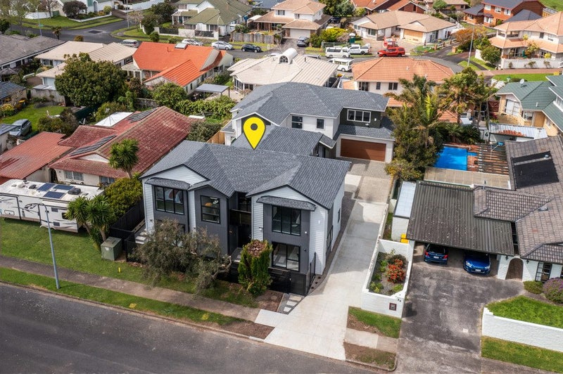 25 HEDGE ROW, Sunnyhills, Auckland - Carousel 1