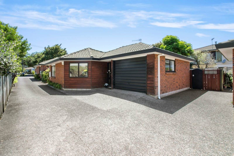 2/10 Orakau Avenue, Epsom, Auckland - Carousel 1