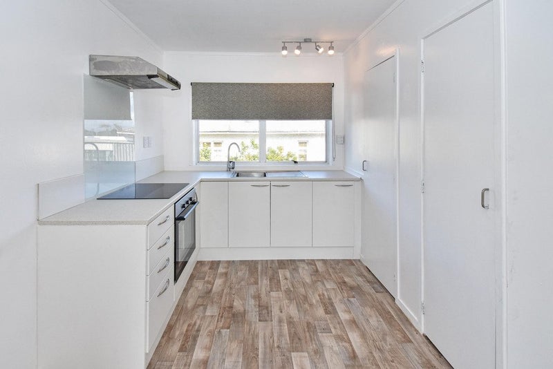 2/63 Mangere Road, Otahuhu, Auckland - Carousel 2