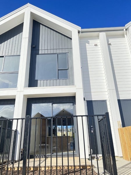 71 Tarapuka Road, Westgate, Auckland - Carousel 11