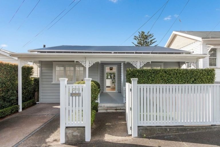 21 Sherwood Avenue, Grey Lynn, Auckland - Carousel 2