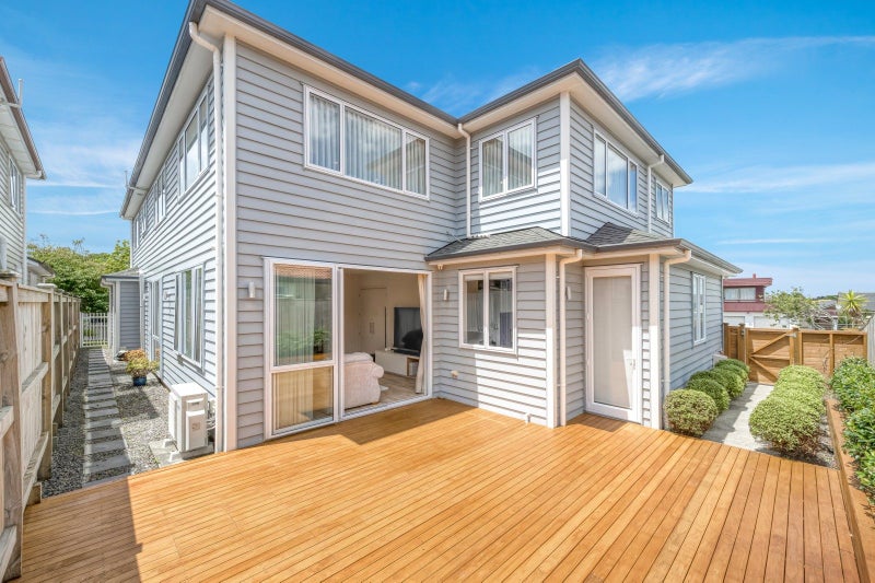 10 Hedge Row, Sunnyhills, Auckland - Carousel 2