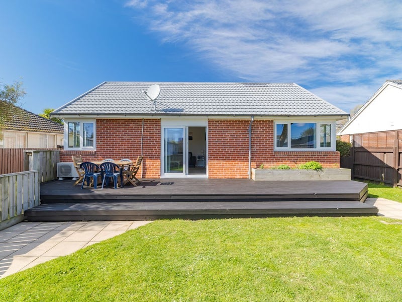 11 Dix Street, Wigram, Christchurch - Carousel 1
