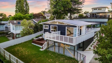 27 Caronia Crescent, Lynfield, Auckland - Carousel 1