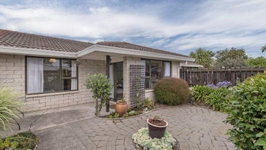 2/20 Hillmorton Street, Hillmorton, Christchurch - Carousel 1