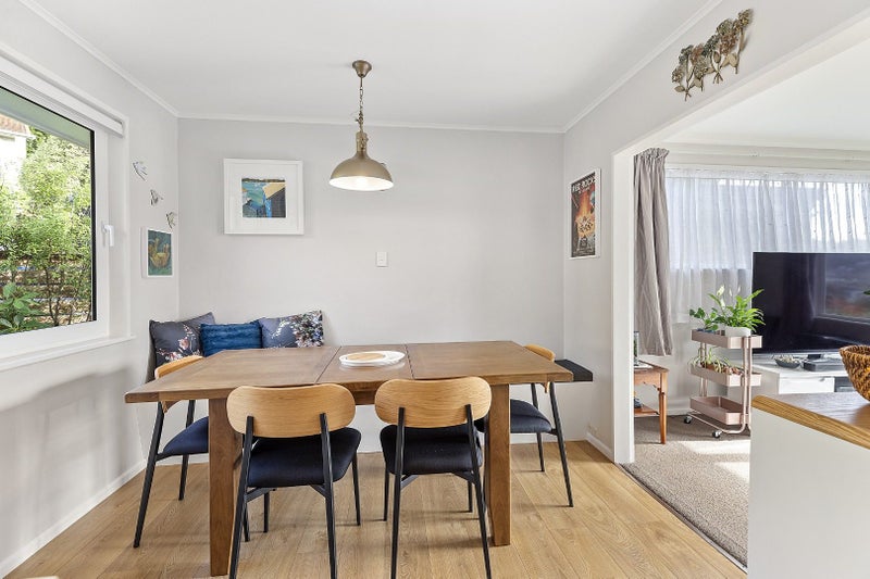 4 Laidlaw Way, Karori, Wellington - Carousel 2