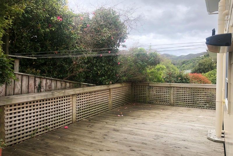 22A Lucknow Terrace, Khandallah, Wellington - Carousel 22