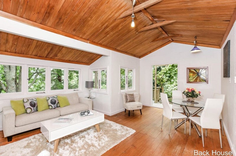 199 Victory Road, Laingholm, Auckland - Carousel 1