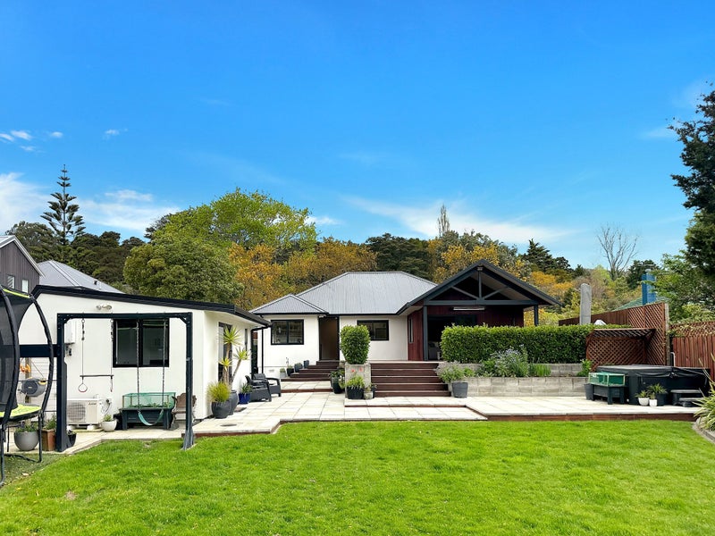 45 Heretaunga Square, Silverstream, Upper Hutt - Carousel 1
