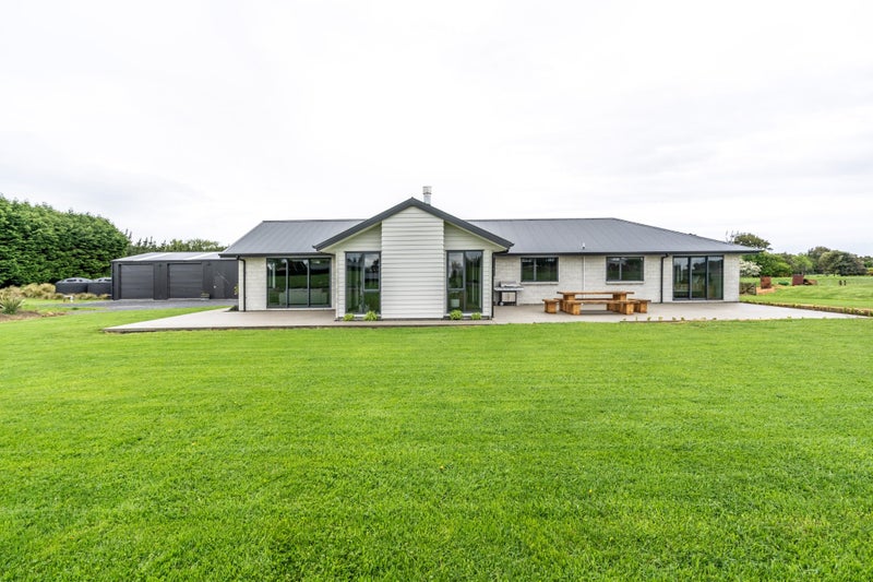 244 Mill Road South, Seaward Bush, Invercargill - Carousel 1