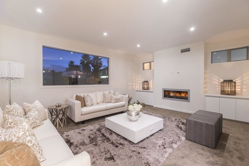 6 Tokomaru Street, Orakei, Auckland - Carousel 2