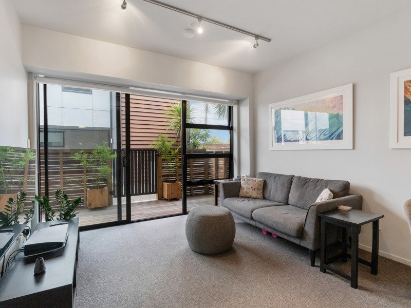 102/181 Tasman Street, Mount Cook, Wellington - Carousel 2