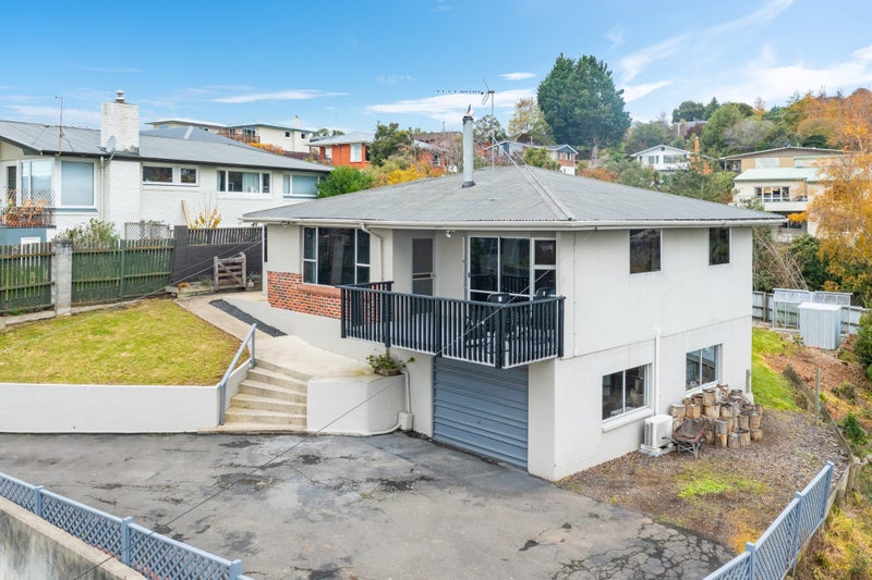 18 Clyde Street, Kinmont Park, Mosgiel - Carousel 1