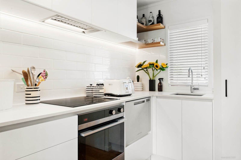 3/773 Beach Road, Browns Bay, Auckland - Carousel 2