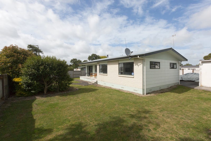 27 Turakina Street, Westbrook, Palmerston North - Carousel 16