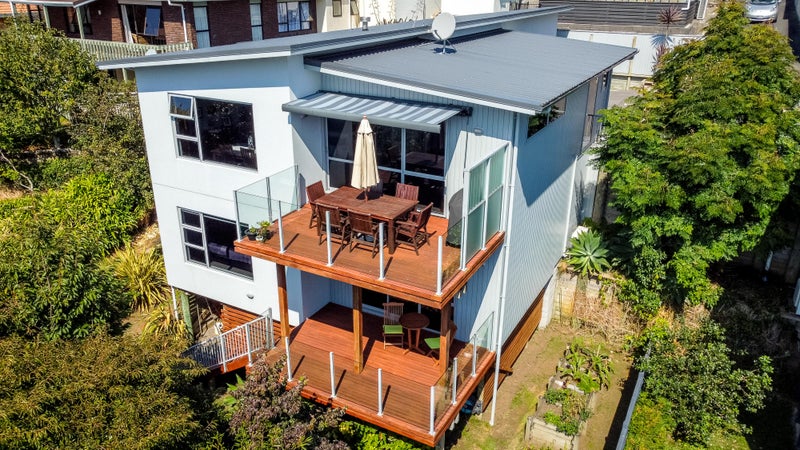 18A Dorset Avenue, Westown, New Plymouth - Carousel 2