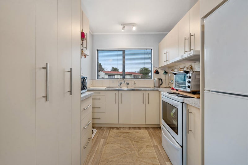 90B Clayton Road, Mangakakahi, Rotorua - Carousel 2