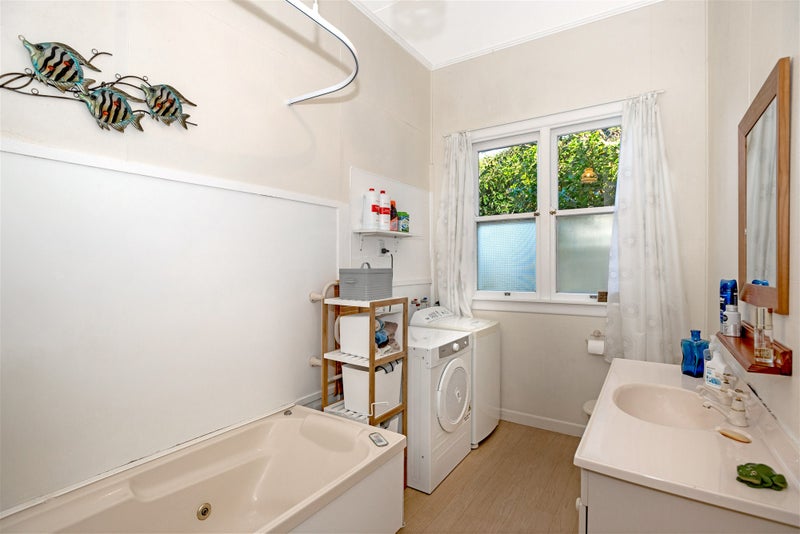 20 Dickson Street, Kaiti, Gisborne - Carousel 5