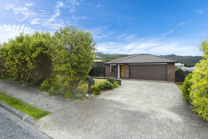 131 Kirton Drive, Riverstone Terraces, Upper Hutt - Carousel 2