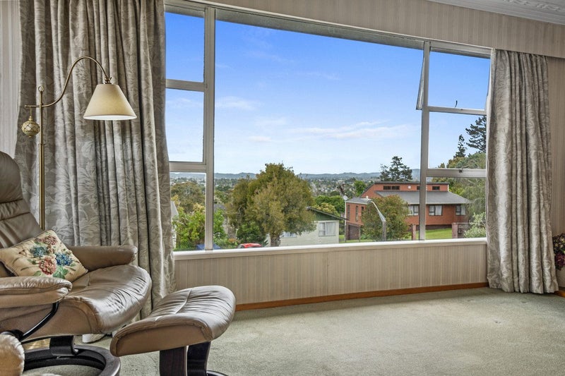 30 Hartley Terrace, Massey, Auckland - Carousel 1