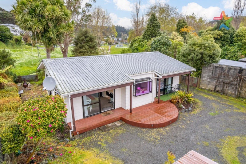 2/226 Eastern Hutt Road, Stokes Valley, Lower Hutt - Carousel 1