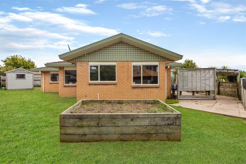 2/116 Meadowland Drive, Somerville, Auckland - Carousel 27