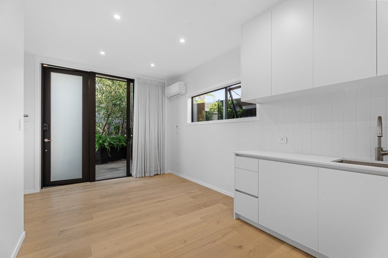 1/748 Remuera Road, Remuera, Auckland - Carousel 2