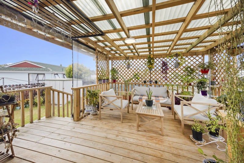 1/76 Luanda Drive, Ranui, Auckland - Carousel 1