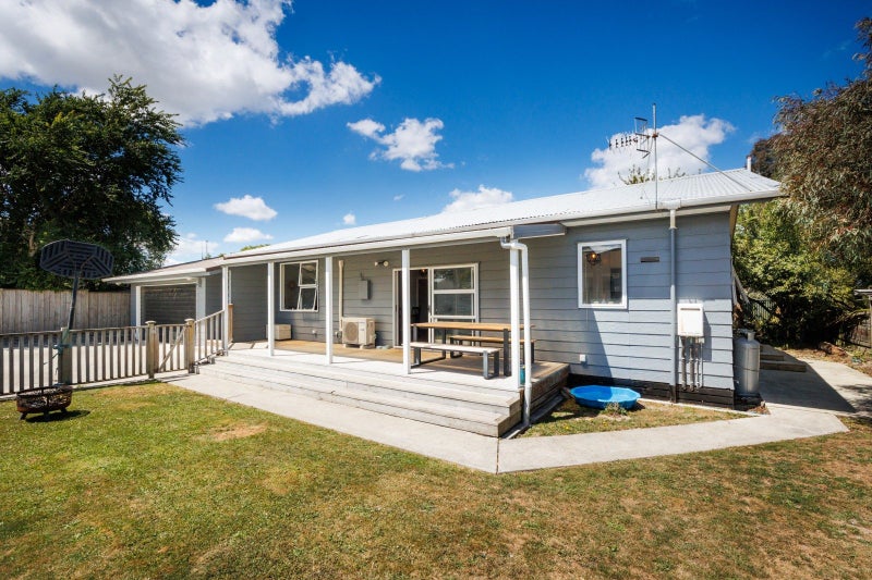 8A Kaimanawa Street, Kelvin Grove, Palmerston North - Carousel 1