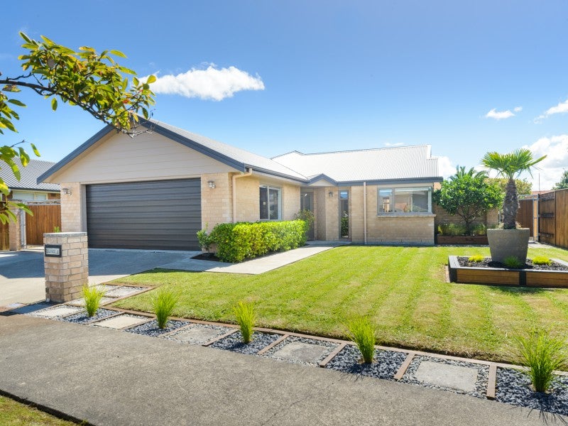 7 Walnut Grove, Kelvin Grove, Palmerston North - Carousel 2