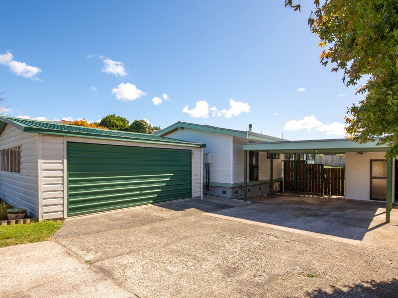 18 Carter Drive, Pomare, Rotorua - Carousel 1