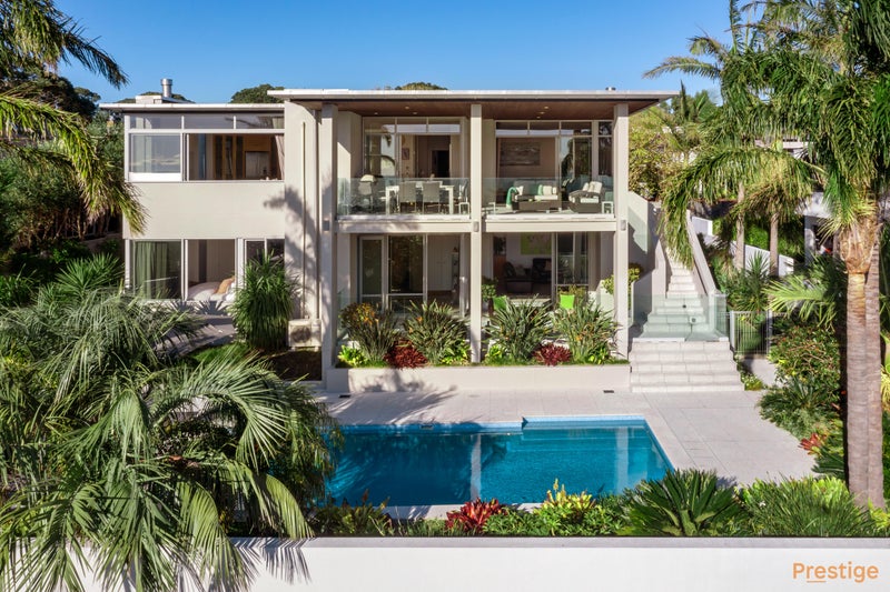 2 Taumata Road, Castor Bay, Auckland - Carousel 1