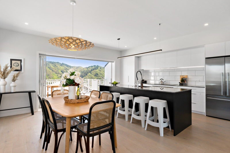 2/74 Jubilee Road, Khandallah, Wellington - Carousel 2