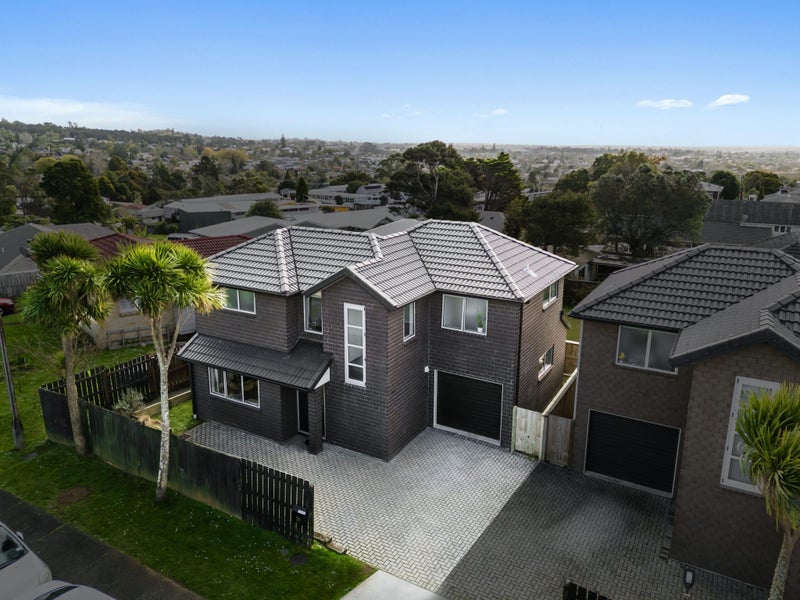 1A Grandison Crescent, New Lynn, Auckland - Carousel 1