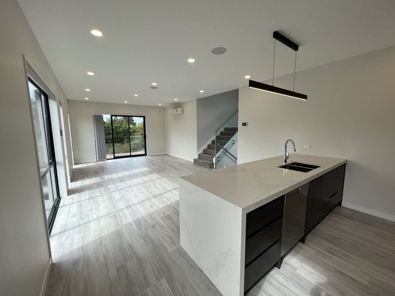 4A Tudor Place, Mairangi Bay, Auckland - Carousel 2