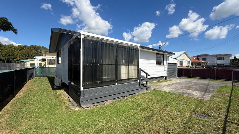 2/23 Station Road, Takanini, Auckland - Carousel 1