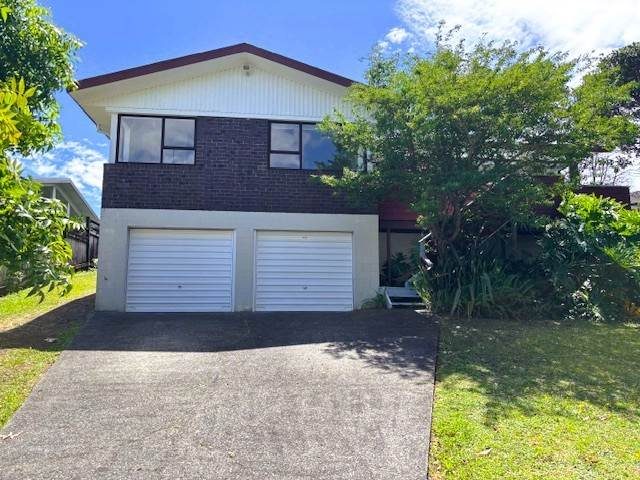 39 Mirrabooka Avenue, Botany Downs, Auckland - Carousel 1