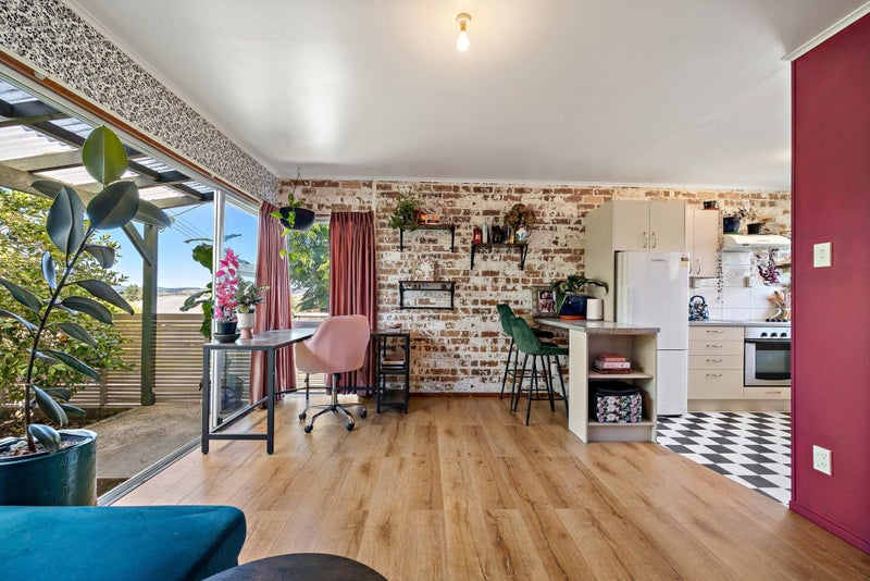 3/14 Makiri Street, Helensville, Auckland - Carousel 1