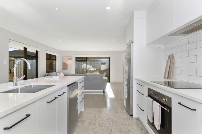 32 Rotomanu Place, Pyes Pa, Tauranga - Carousel 2