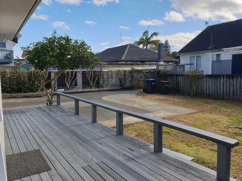1/197 Hendon Avenue, Owairaka, Auckland - Carousel 2